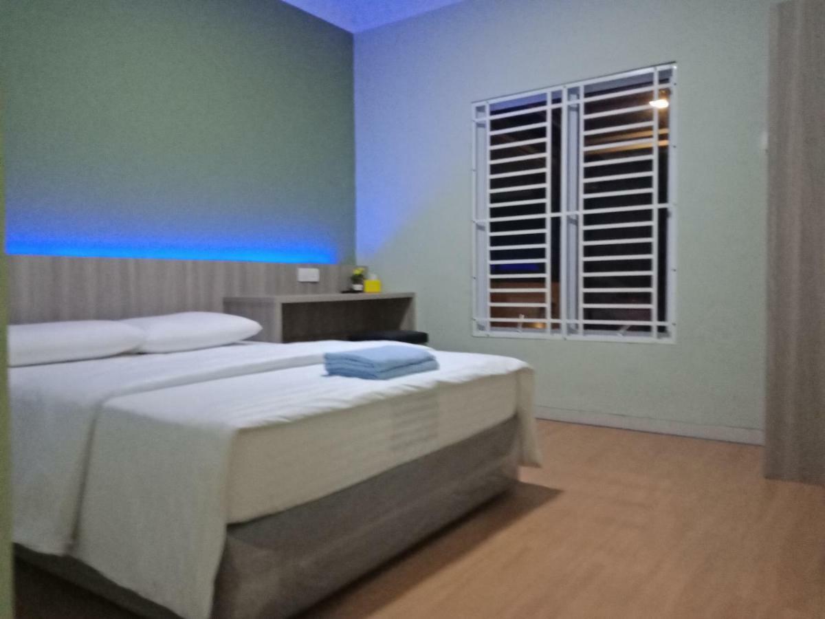 فندق Sleeprest @ Golden Prima Batam المظهر الخارجي الصورة