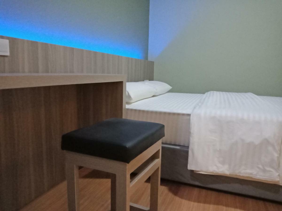 فندق Sleeprest @ Golden Prima Batam المظهر الخارجي الصورة