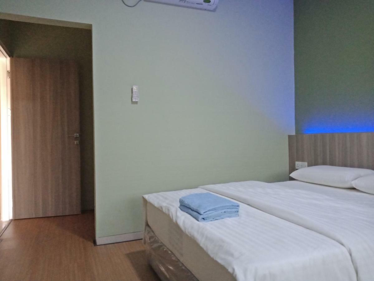 فندق Sleeprest @ Golden Prima Batam المظهر الخارجي الصورة