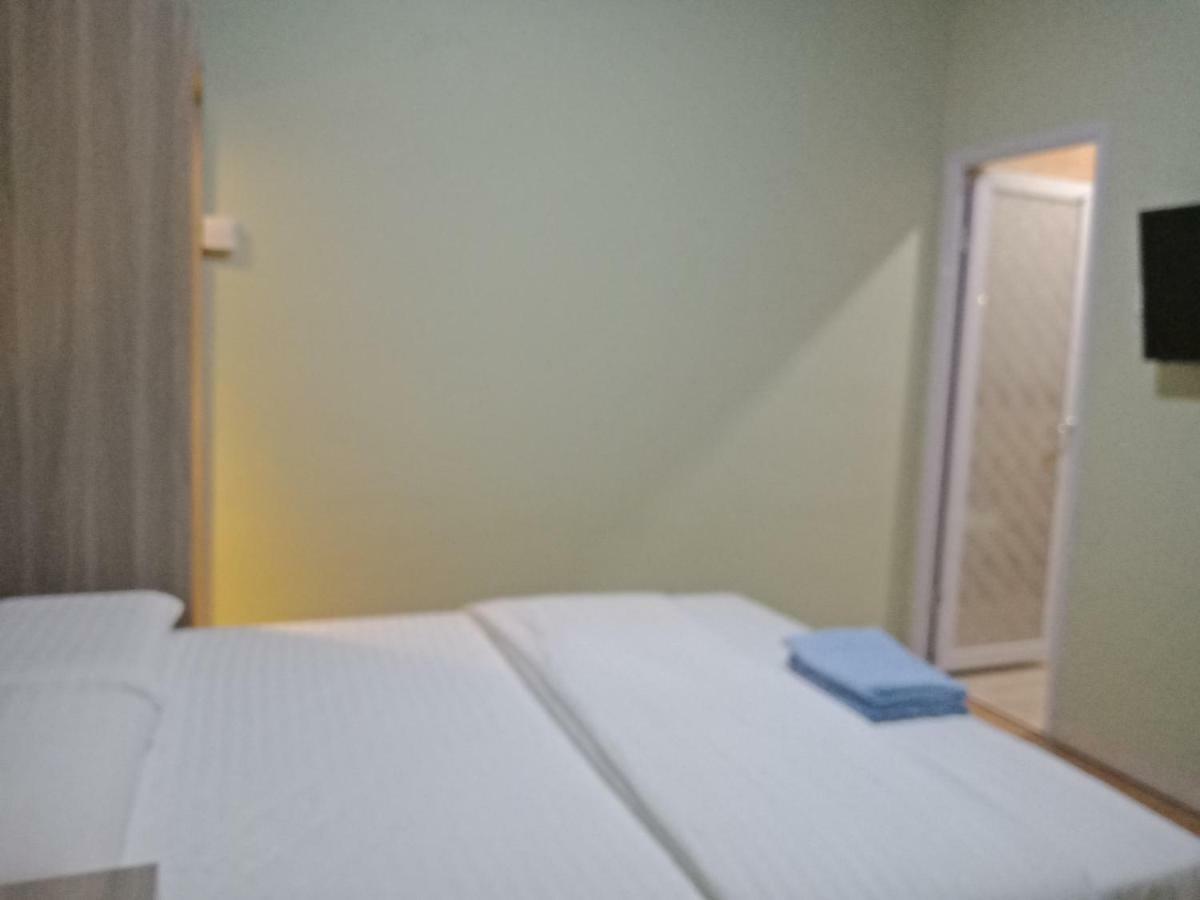 فندق Sleeprest @ Golden Prima Batam المظهر الخارجي الصورة