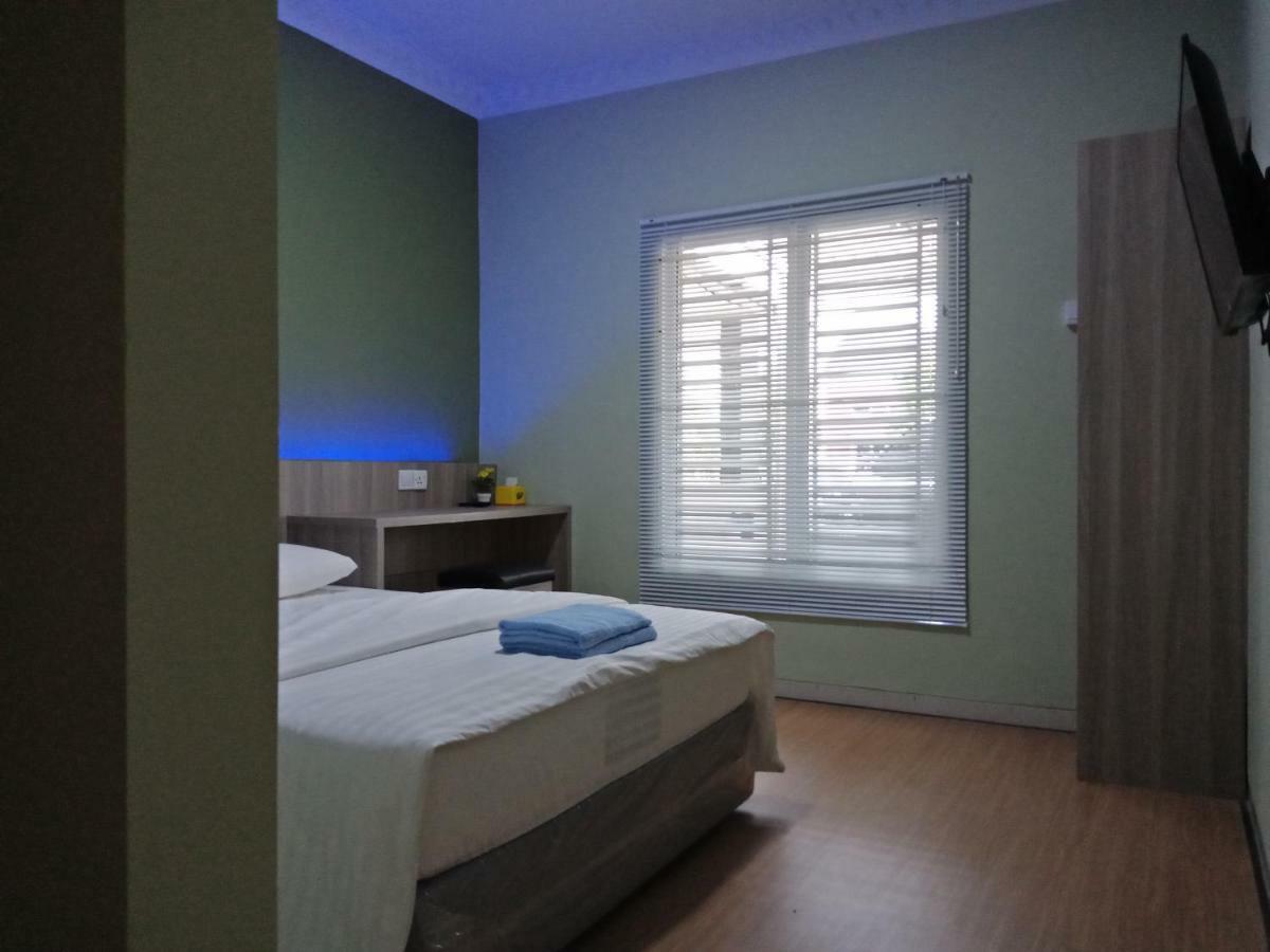 فندق Sleeprest @ Golden Prima Batam المظهر الخارجي الصورة